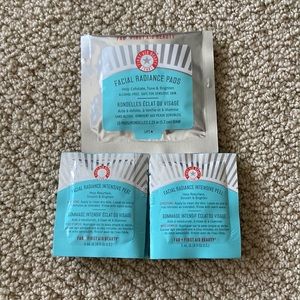 First Aid Beauty Facial Radiance Pads Intensive Peel Bundle Exfoliate Brighten